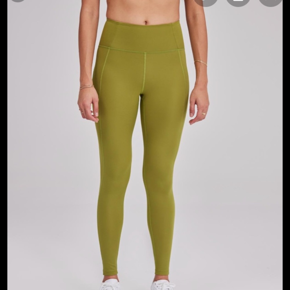Girlfriend collective leggings in Ivy